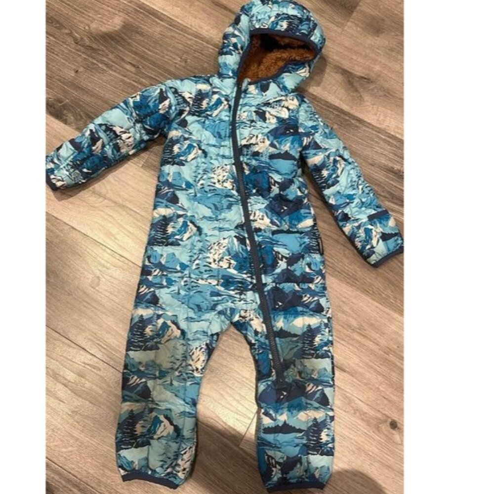 North face kids fleeced one piece snowsuit 12- 18 months